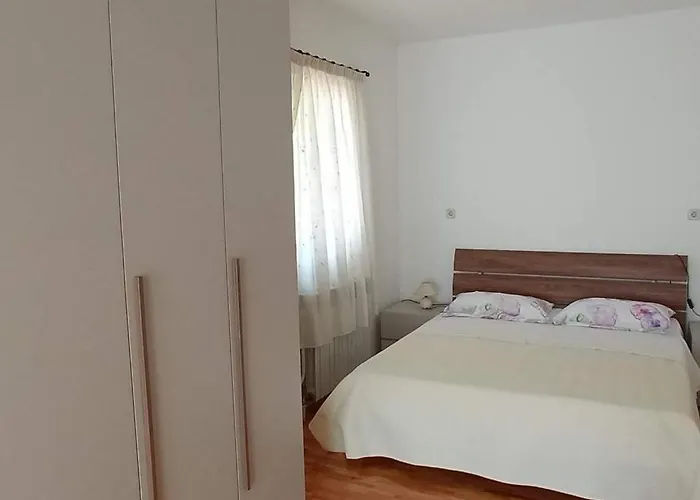 With Parking Space - 22527 Apartmán Rovinj